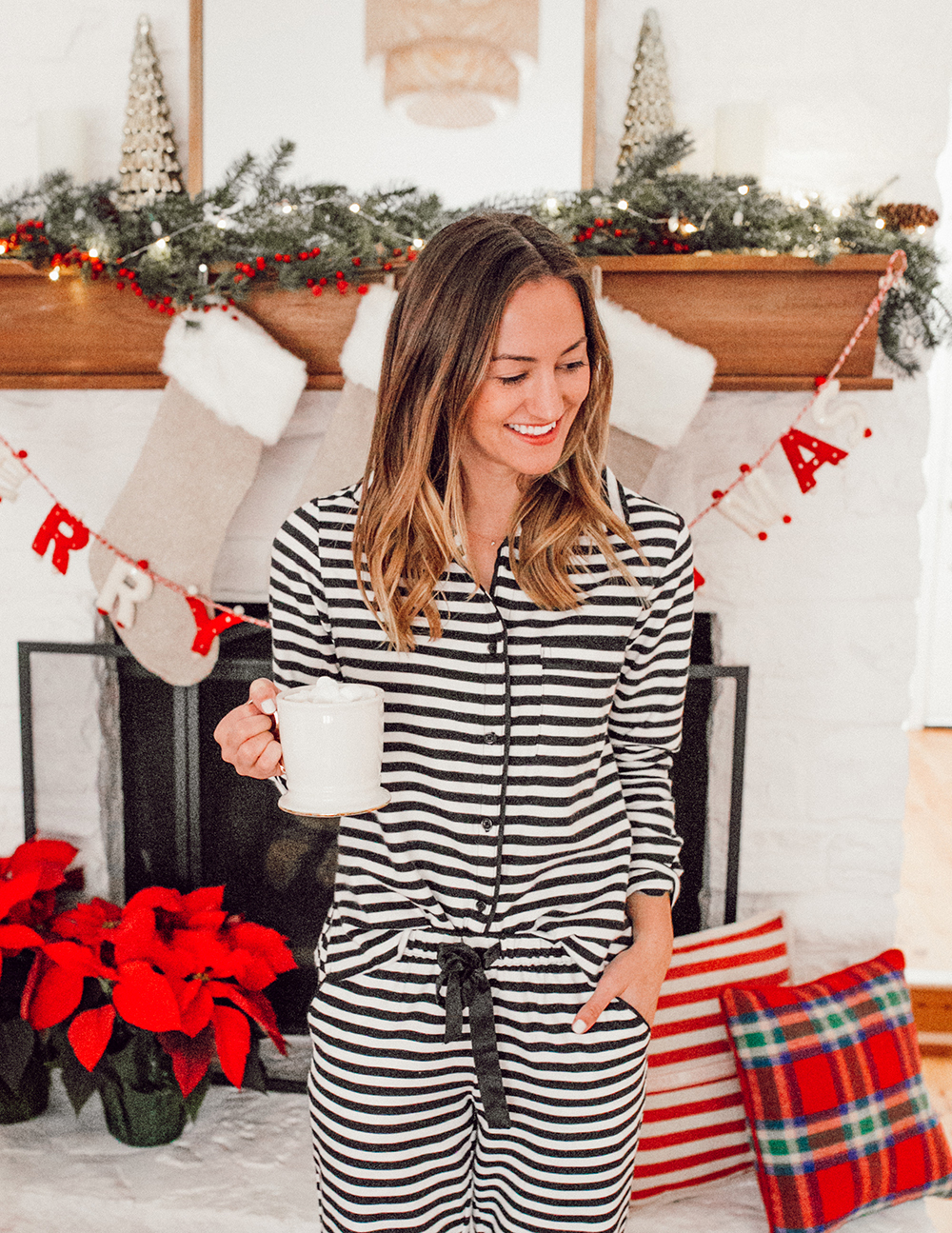 livvyland-blog-olivia-watson-ugg-slippers-cozy-morning-home-kate-spade-striped-pajamas-6