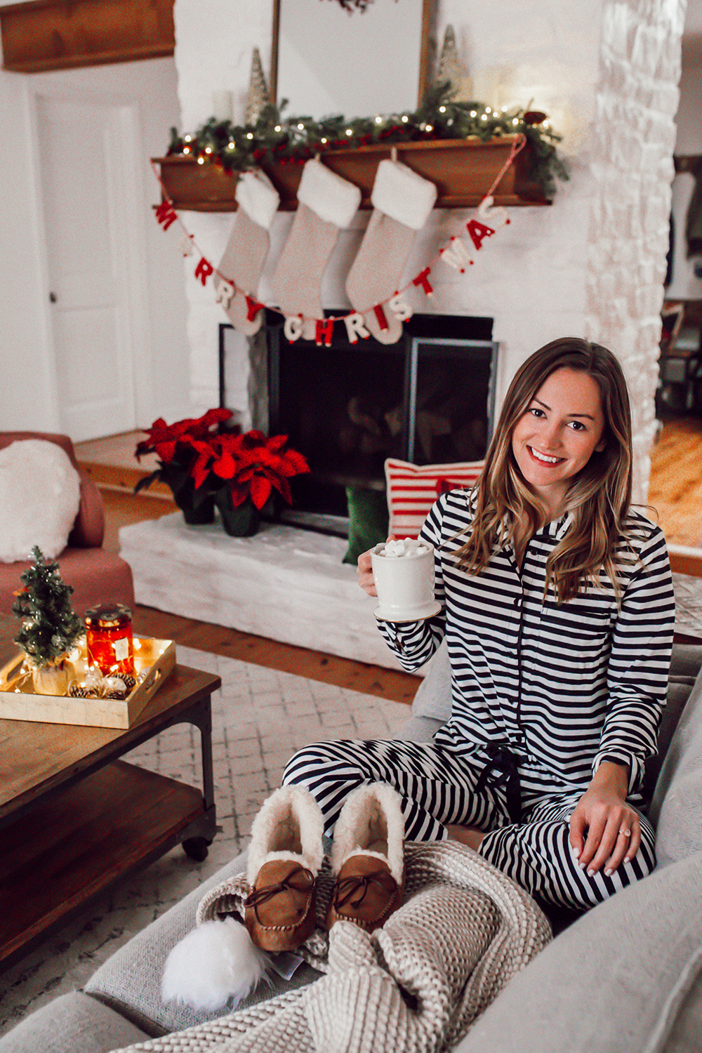 livvyland-blog-olivia-watson-ugg-slippers-cozy-morning-home-kate-spade-striped-pajamas-9