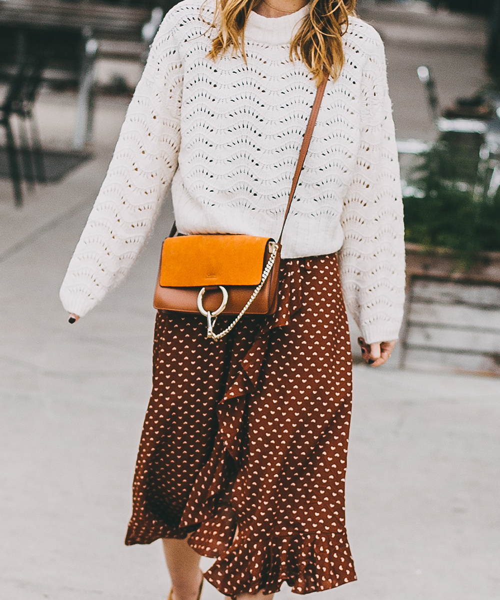 Gift Idea: Coffee & a Classic - LivvyLand | Austin Fashion and Style ...