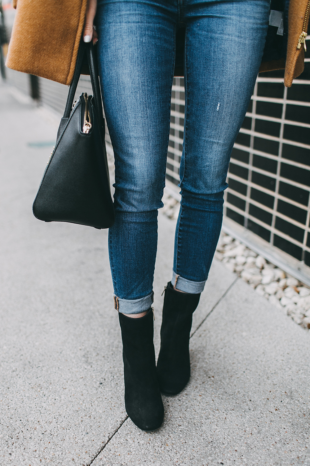 livvyland-blog-olivia-watson-austin-texas-fashion-blogger-j-crew-camel-winter-coat-striped-turtleneck-mid-calf-ankle-booties-10