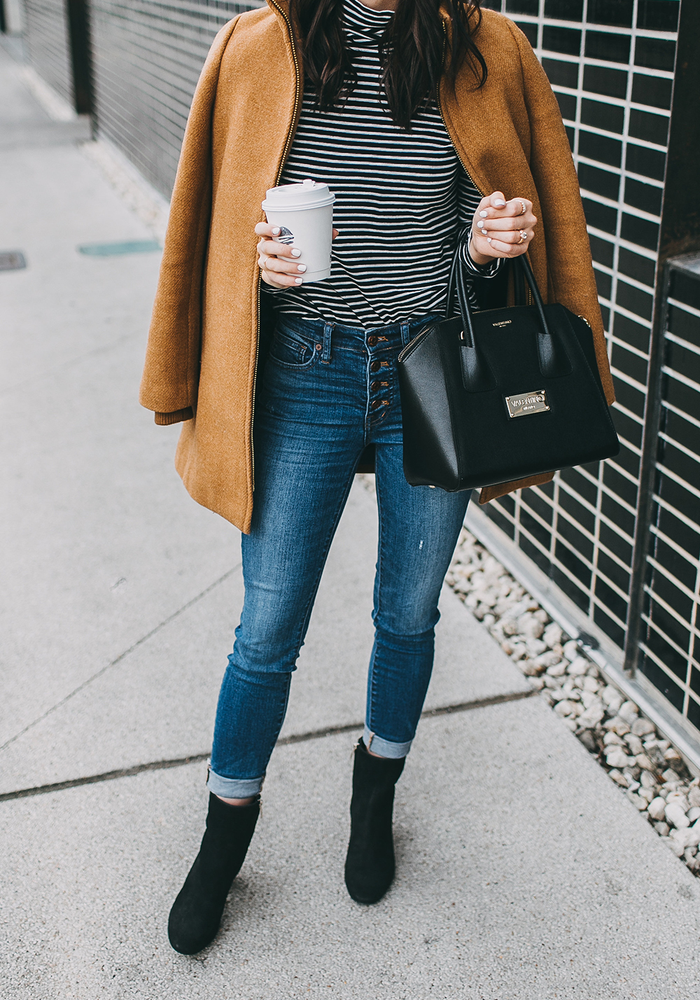 Black, White & Camel - LivvyLand | Austin Fashion and Style Blogger