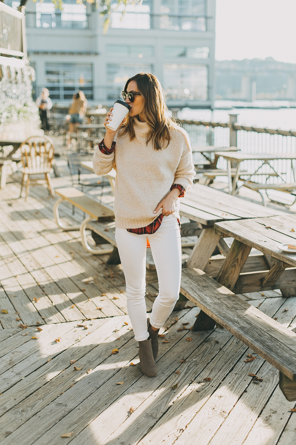 livvyland-blog-olivia-watson-austin-texas-fashion-style-blogger-knit-sweater-plaid-button-down-layer-white-jeans-mozarts-coffeehouse-6