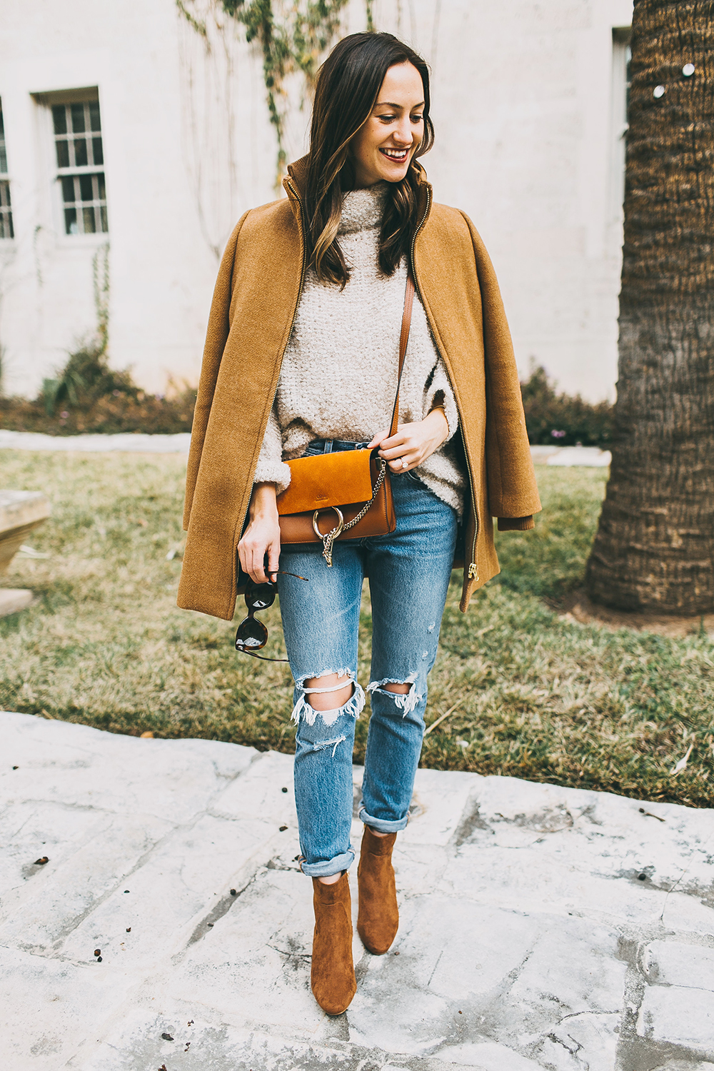 Chic Neutral Fall Outfits - LivvyLand