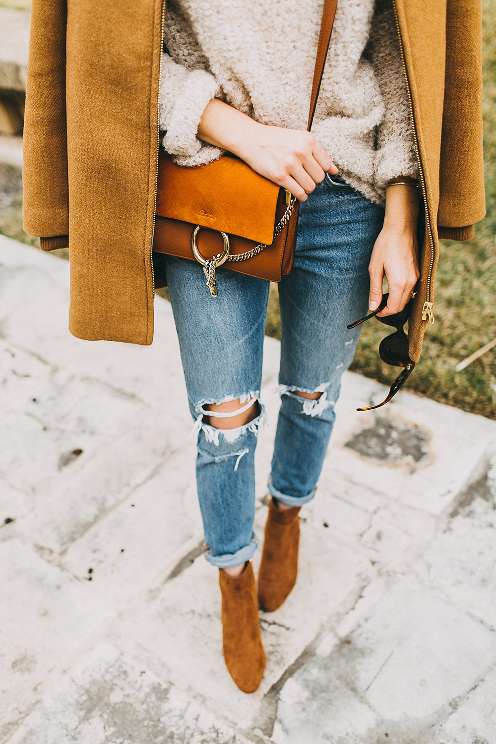 livvyland-blog-olivia-watson-austin-texas-fashion-style-blogger-free-people-oatmeal-knit-sweater-j-crew-camel-coat-chloe-faye-tobacco-handbag-5