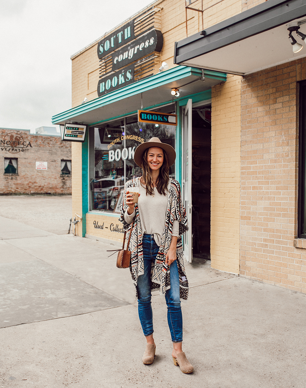 spring clogs