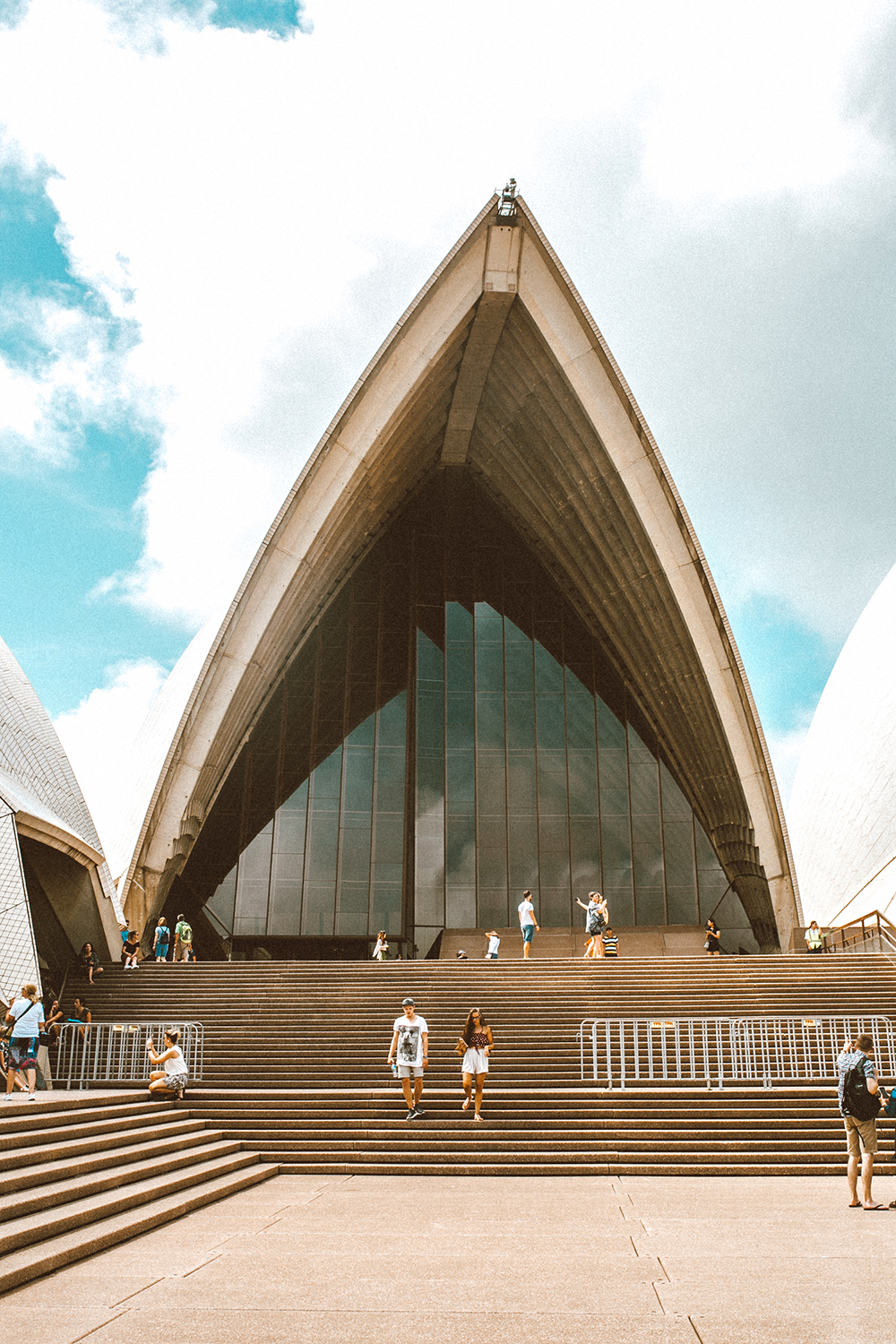 livvyland-blog-olivia-watson-austin-texas-fashion-travel-lifestyle-blogger-sydney-melbourne-australia-opera-house-2