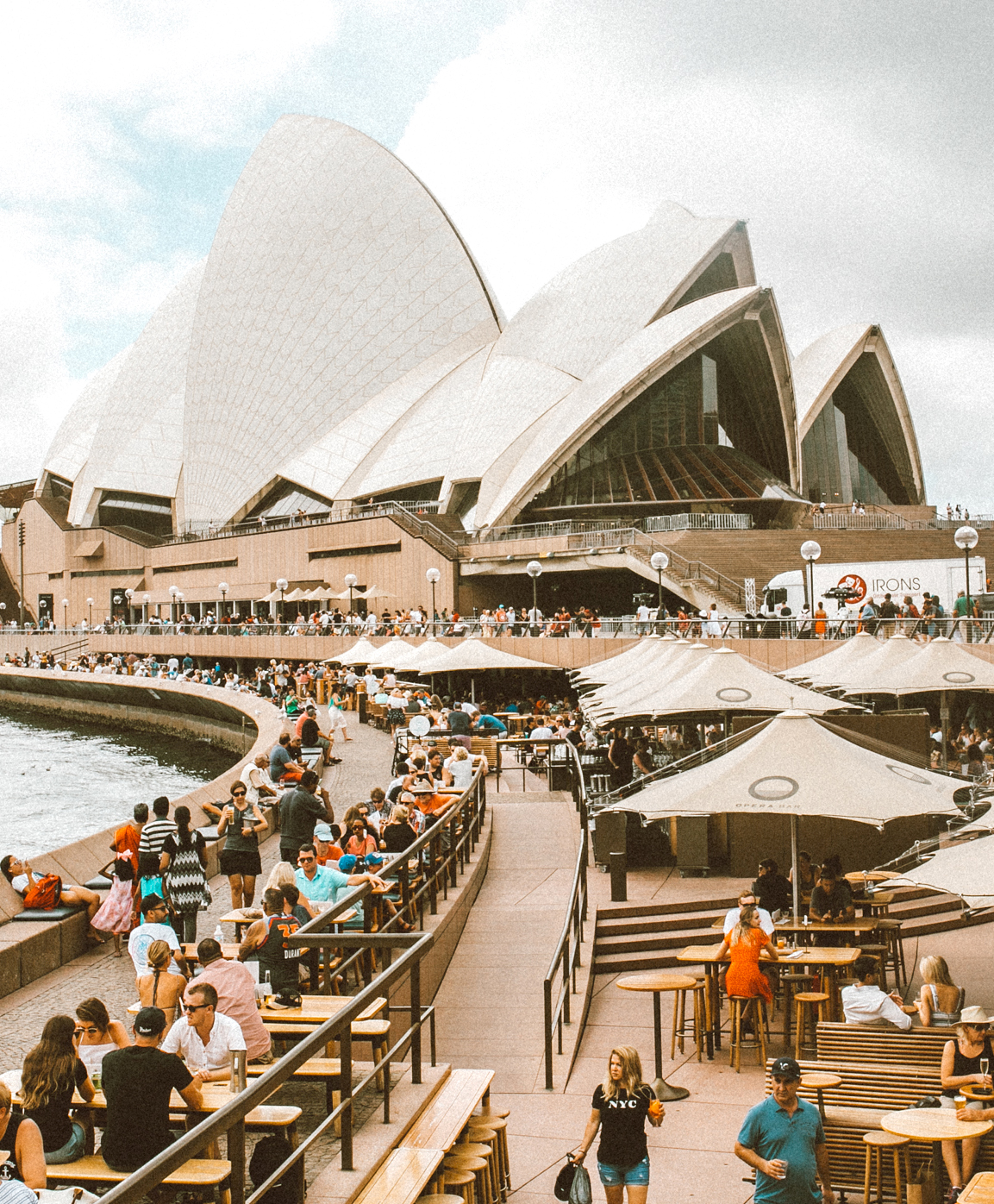 livvyland-blog-olivia-watson-austin-texas-fashion-travel-lifestyle-blogger-sydney-melbourne-australia-opera-house-bar-2