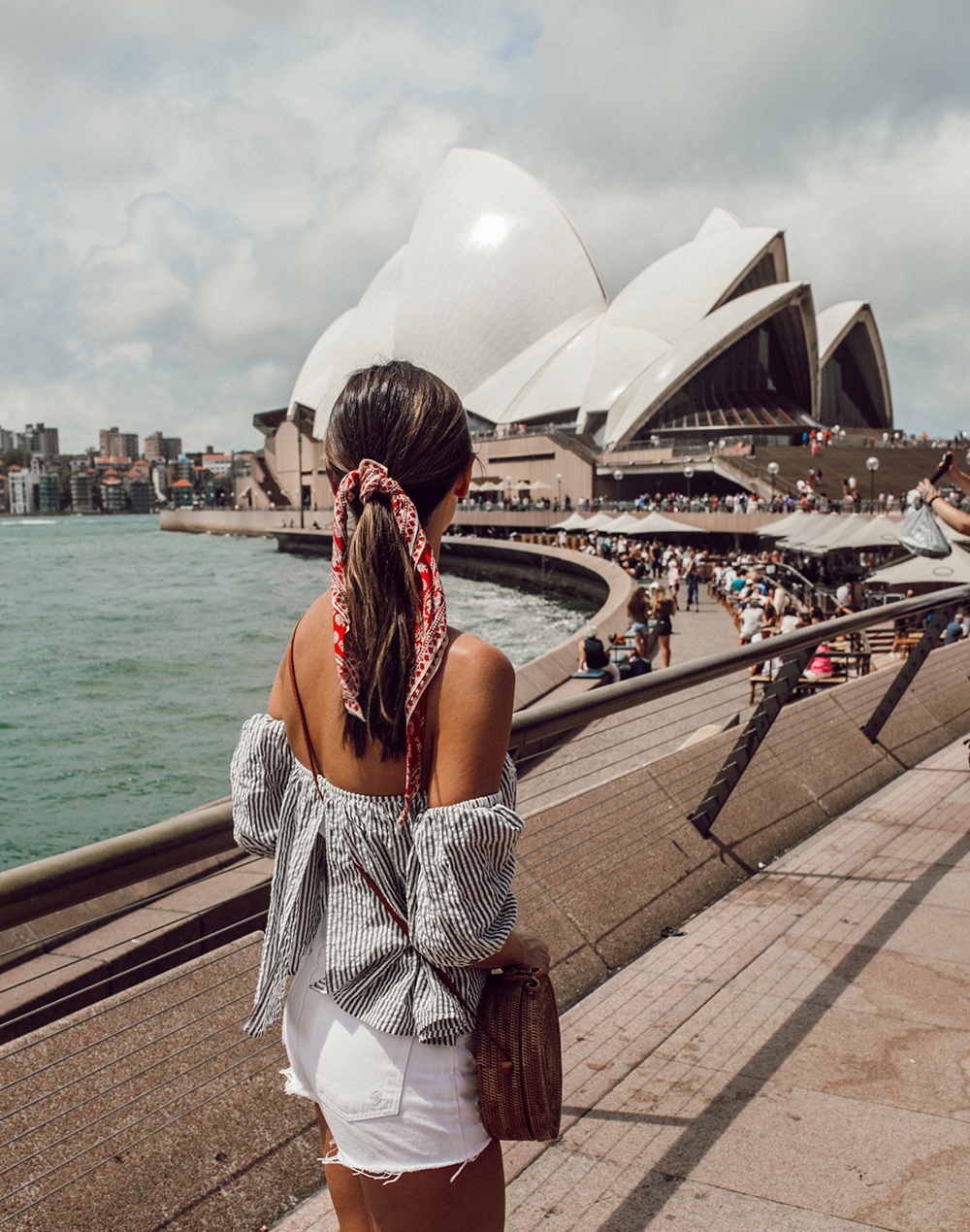 livvyland-blog-olivia-watson-austin-texas-fashion-travel-lifestyle-blogger-sydney-melbourne-australia-opera-house-view