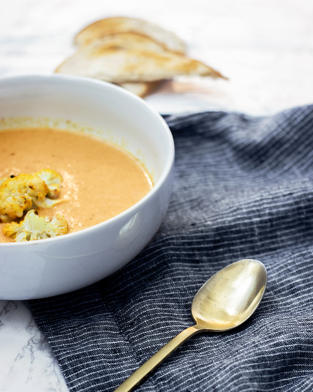 livvyland-blog-olivia-watson-curry-cauliflower-soup-recipe-cold-weather-healthy-dinner-idea-jessica-lee-2