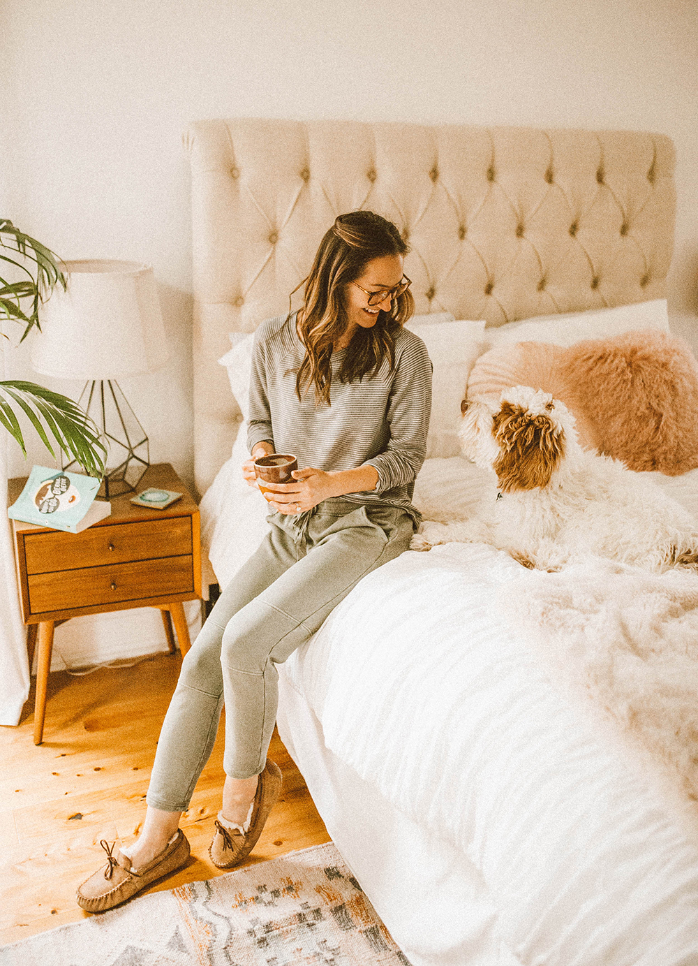 livvyland-blog-olivia-watson-lou-and-grey-best-loungewear-cozy-joggers-stripe-sweatshirt-coffee-bed-bedroom-7