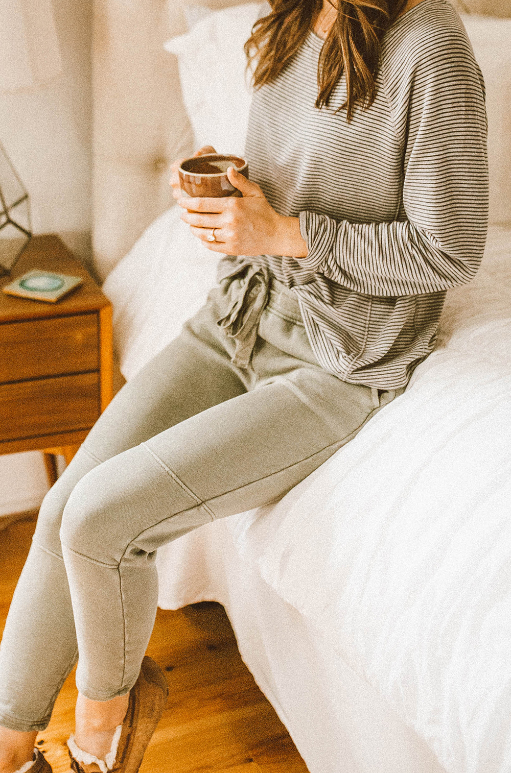 livvyland-blog-olivia-watson-lou-and-grey-best-loungewear-cozy-joggers-stripe-sweatshirt-coffee-bed-bedroom-9