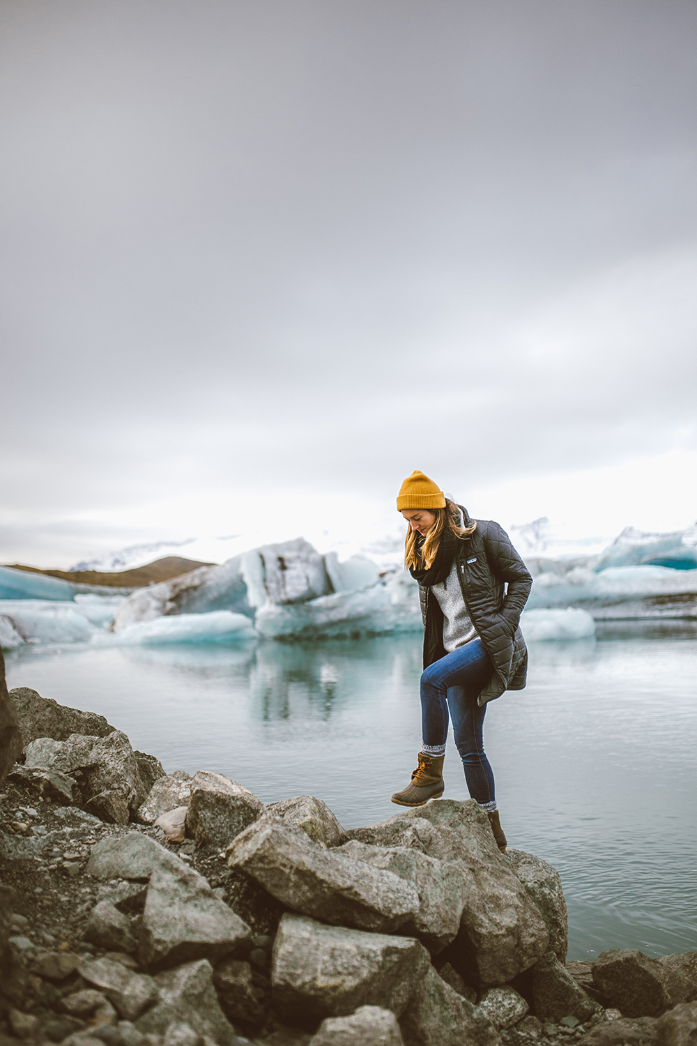 livvyland-blog-olivia-watson-travel-lifestyle-blogger-iceland-road-trip-what-to-do-pack-reykjavik-noken-travel-guide-Jökulsárlón-glacier-lake-1