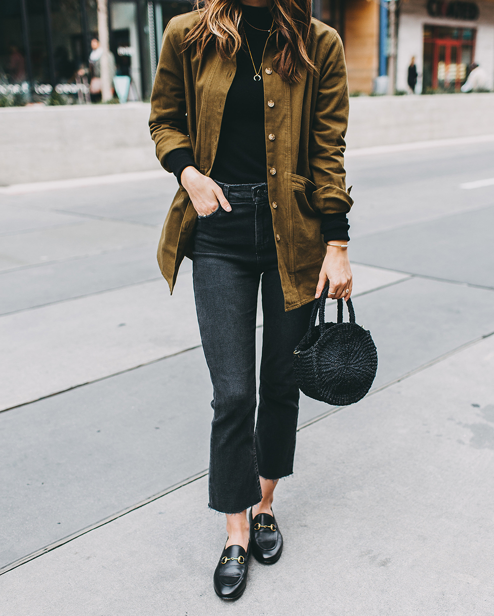 livvyland-blog-olivia-watson-austin-texas-fashion-blogger-fall-winter-all-black-sezane-will-khaki-jacket-outfit-missoma-horn-crescent-necklace-10