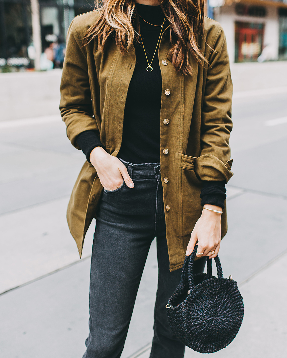 livvyland-blog-olivia-watson-austin-texas-fashion-blogger-fall-winter-all-black-sezane-will-khaki-jacket-outfit-missoma-horn-crescent-necklace-14