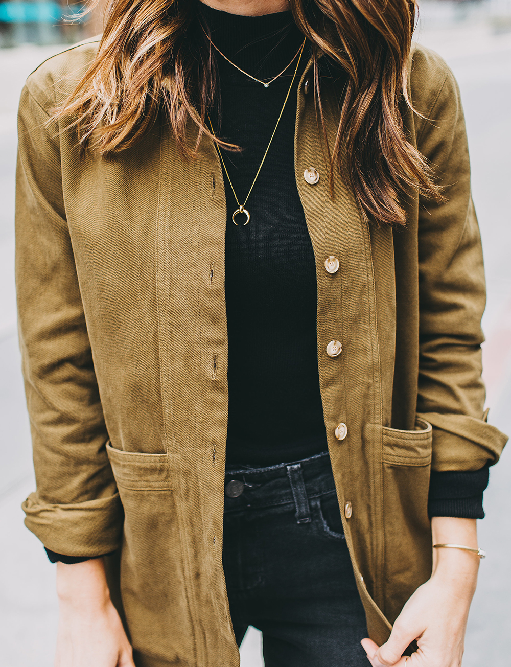 livvyland-blog-olivia-watson-austin-texas-fashion-blogger-fall-winter-all-black-sezane-will-khaki-jacket-outfit-missoma-horn-crescent-necklace-2