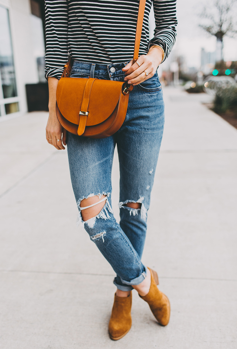 livvyland-blog-olivia-watson-austin-texas-fashion-blogger-j-crew-striped-turtleneck-outfit-idea-inspiration-sezane-handbag