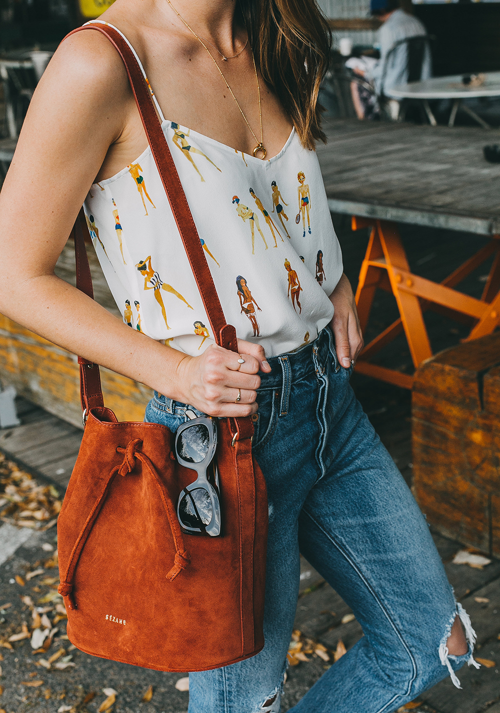 livvyland-blog-olivia-watson-austin-texas-fashion-blogger-sezane-bucket-bag-rust-suede-jos-coffee-silk-satin-tank-top-10