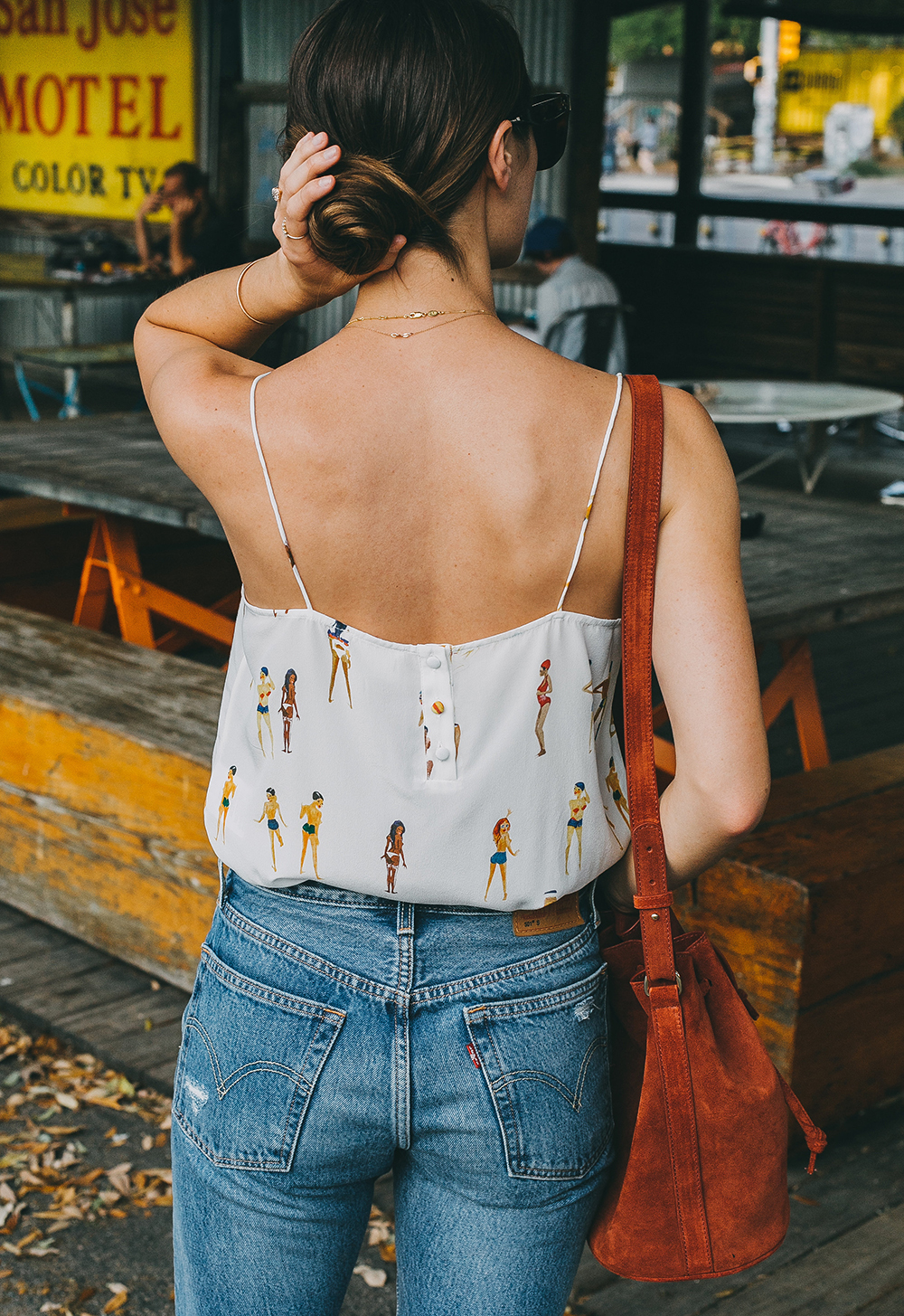 livvyland-blog-olivia-watson-austin-texas-fashion-blogger-sezane-bucket-bag-rust-suede-jos-coffee-silk-satin-tank-top-4