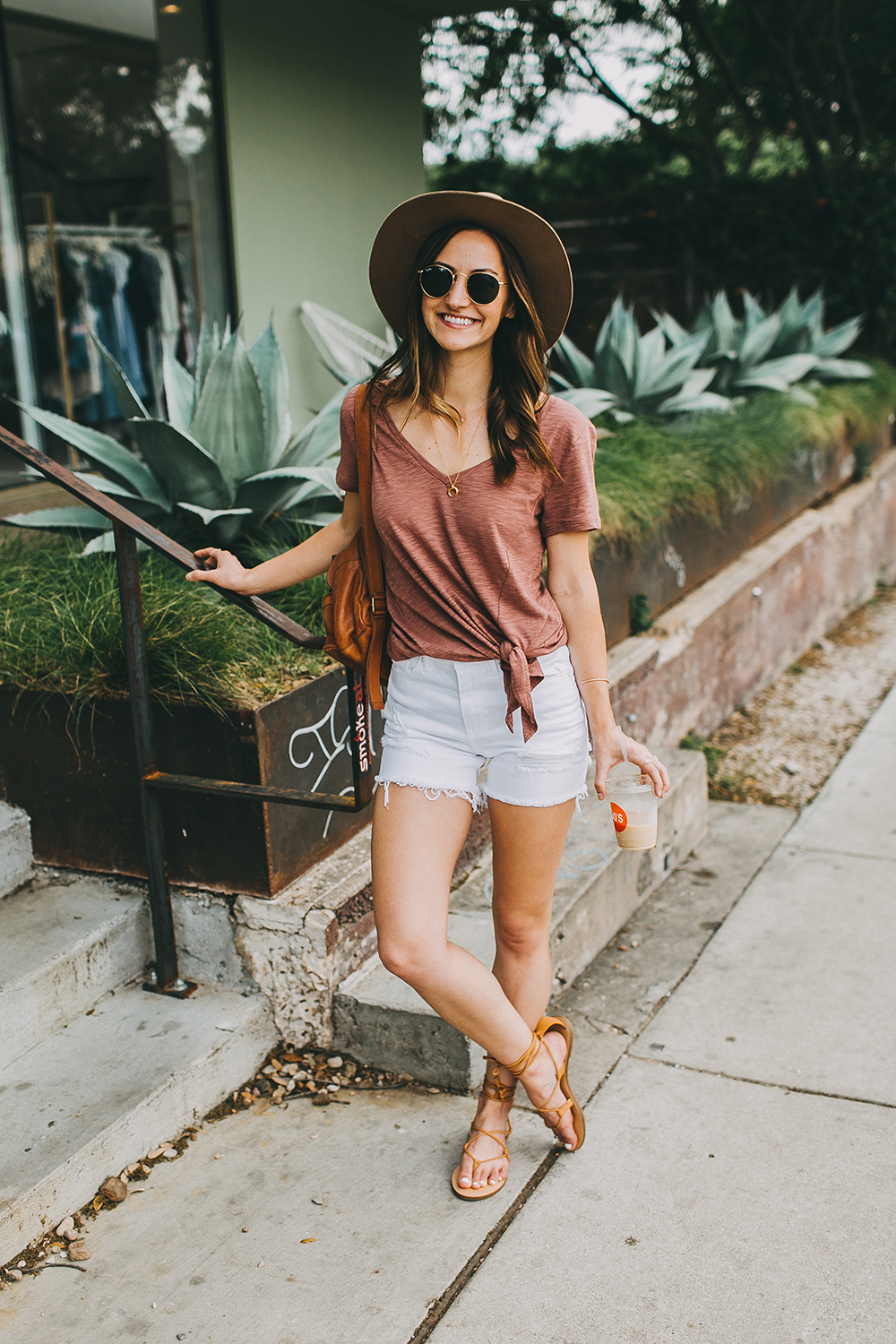 livvyland-blog-olivia-watson-express-one-eleven-knot-front-v-neck-tee-austin-texas-fashion-blogger-4