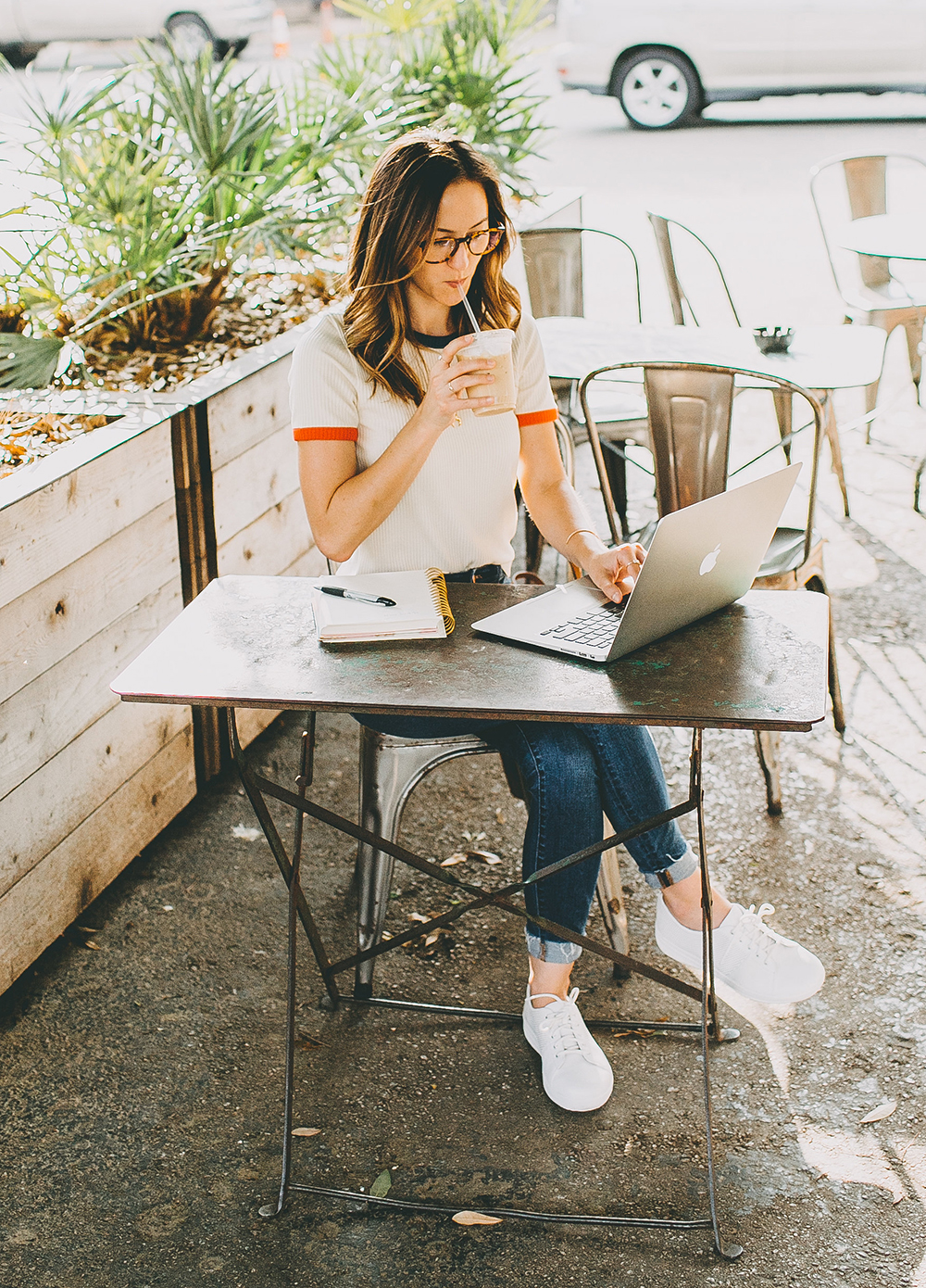 livvyland-blog-olivia-watson-fit-flop-white-leather-sneakers-outfit-11