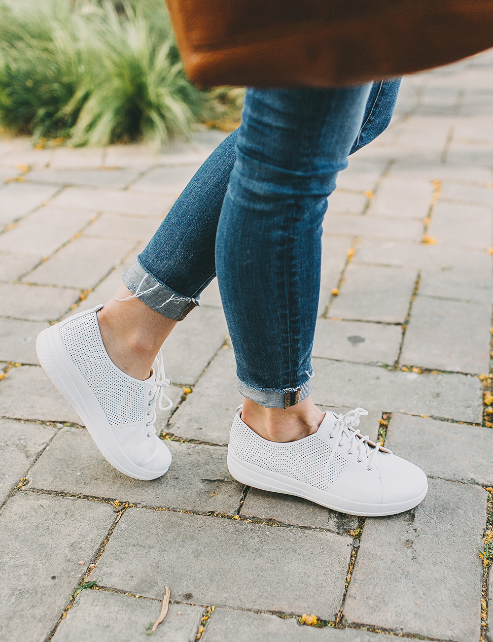 fitflop white leather sneakers