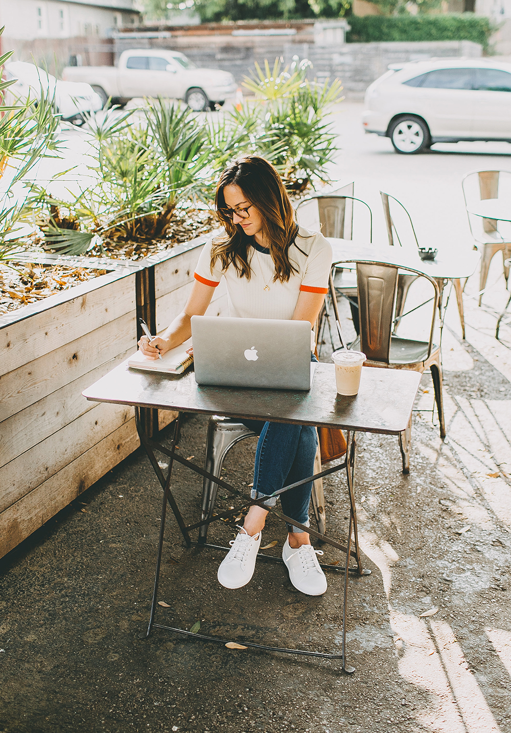 livvyland-blog-olivia-watson-fit-flop-white-leather-sneakers-outfit-8