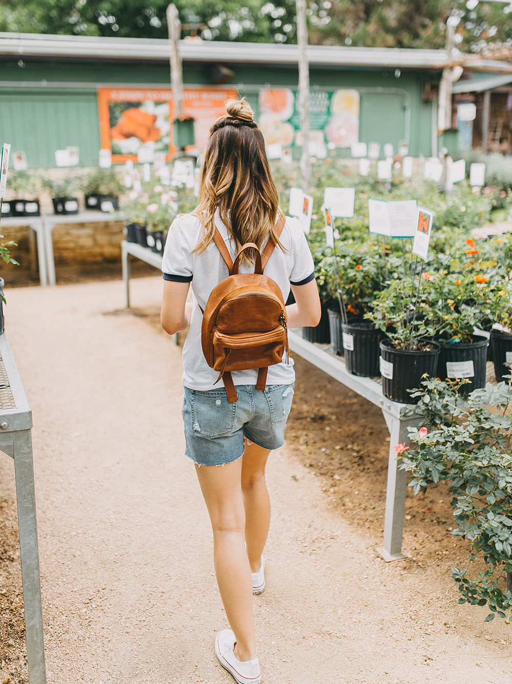 livvyland-blog-olivia-watson-austin-texas-fashion-blogger-natural-gardener-tee-boyfriend-shorts-denim-cutoffs-madewell-mini-lorimer-backpack-treasure-bond-nordstrom-9