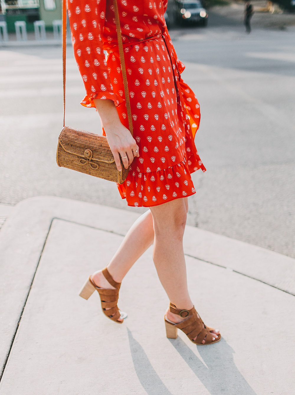 livvyland-blog-olivia-watson-sezane-wrap-dress-date-night-work-outfit-idea-poppy-red-olivia-watson-austin-texas-fashion-lifestyle-blogger-7