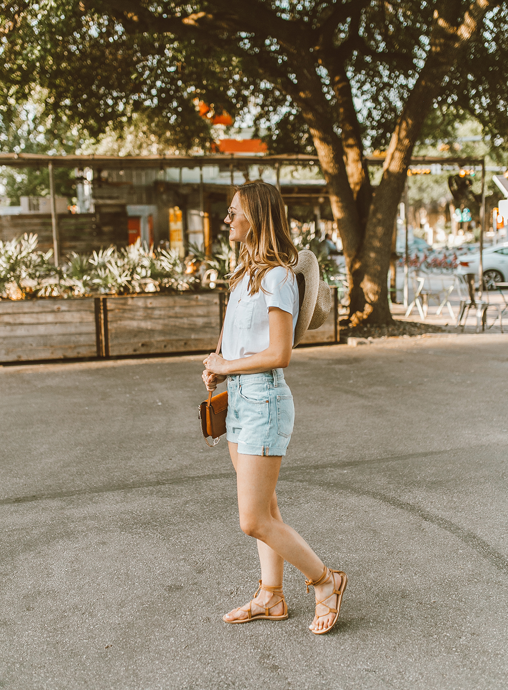 Summer Levi's - LivvyLand | Austin Fashion and Style