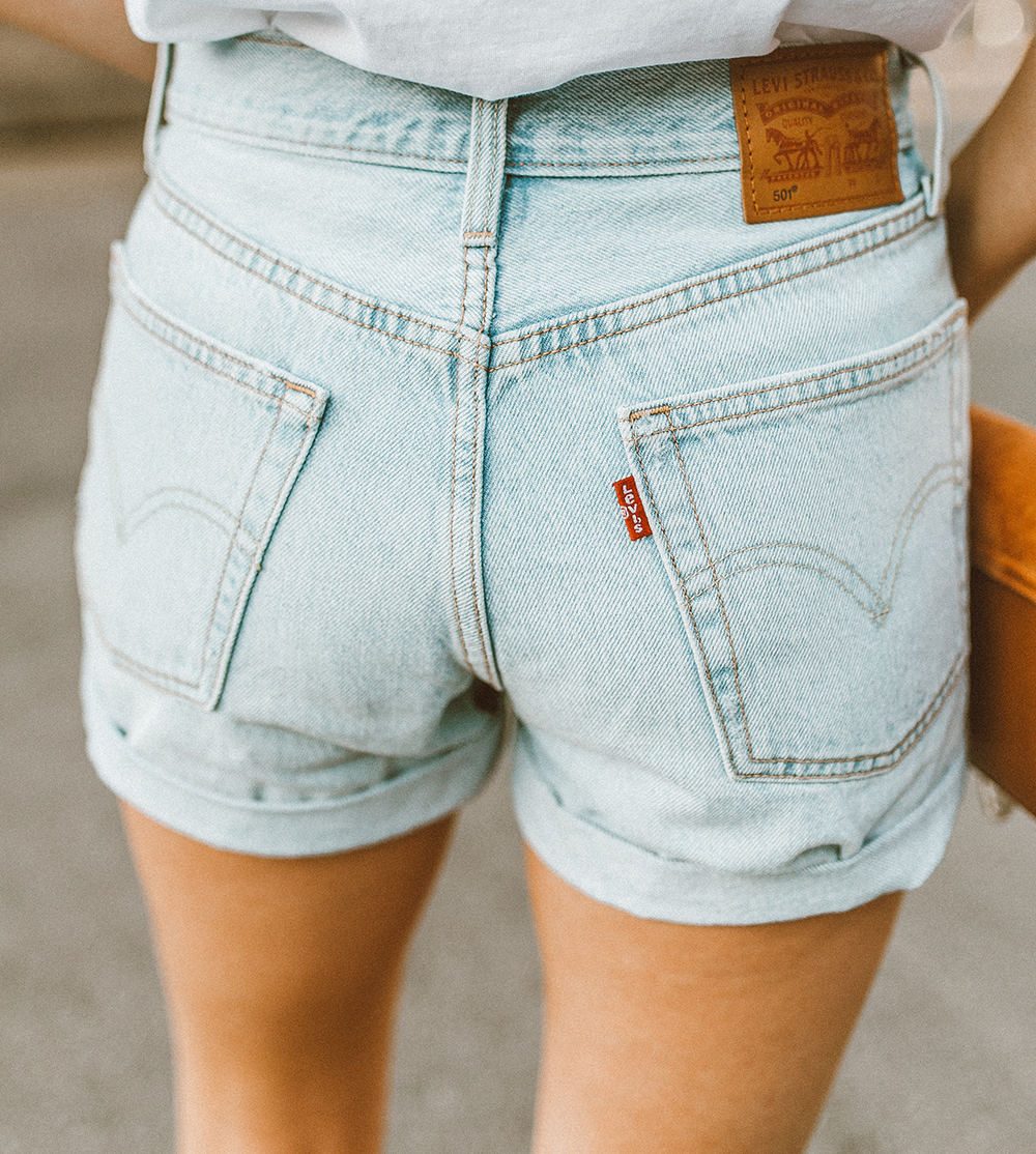 Summer In Levi's - LivvyLand | Austin Fashion and Style Blogger