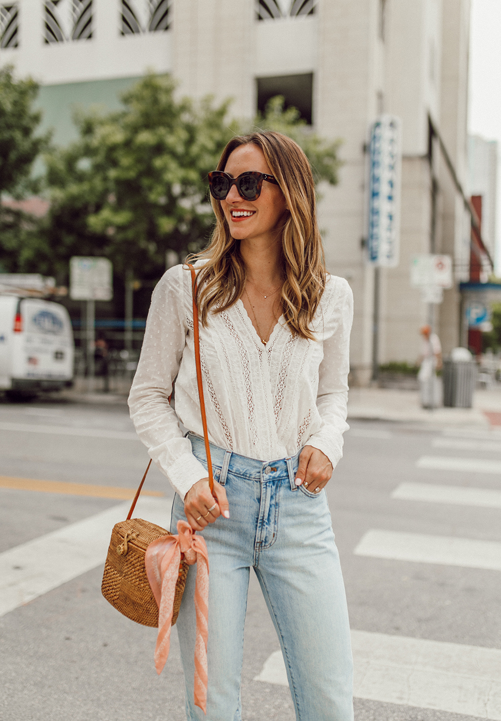 livvland-blog-olivia-watson-austin-texas-fashion-lifestyle-blogger-sezane-lace-deep-v-top-rattan-bag-madewell-summer-jeans-11