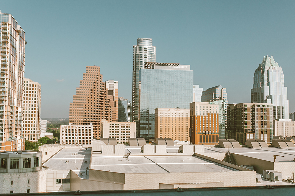 livvyland-blog-olivia-watson-austin-texas-lifestyle-blogger-fairmont-hotel-atx-downtown-skyline-view-pool