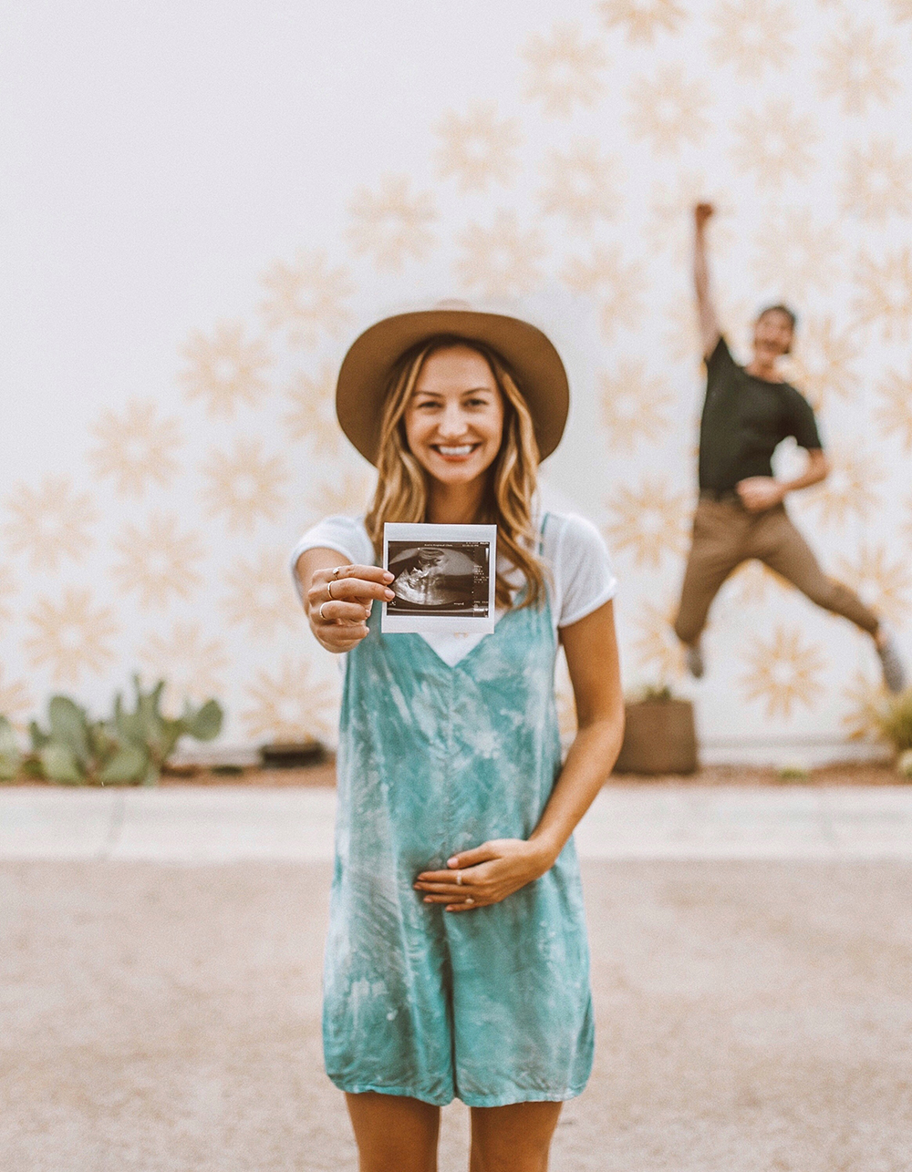 cute pregnancy announcement Archives - LivvyLand