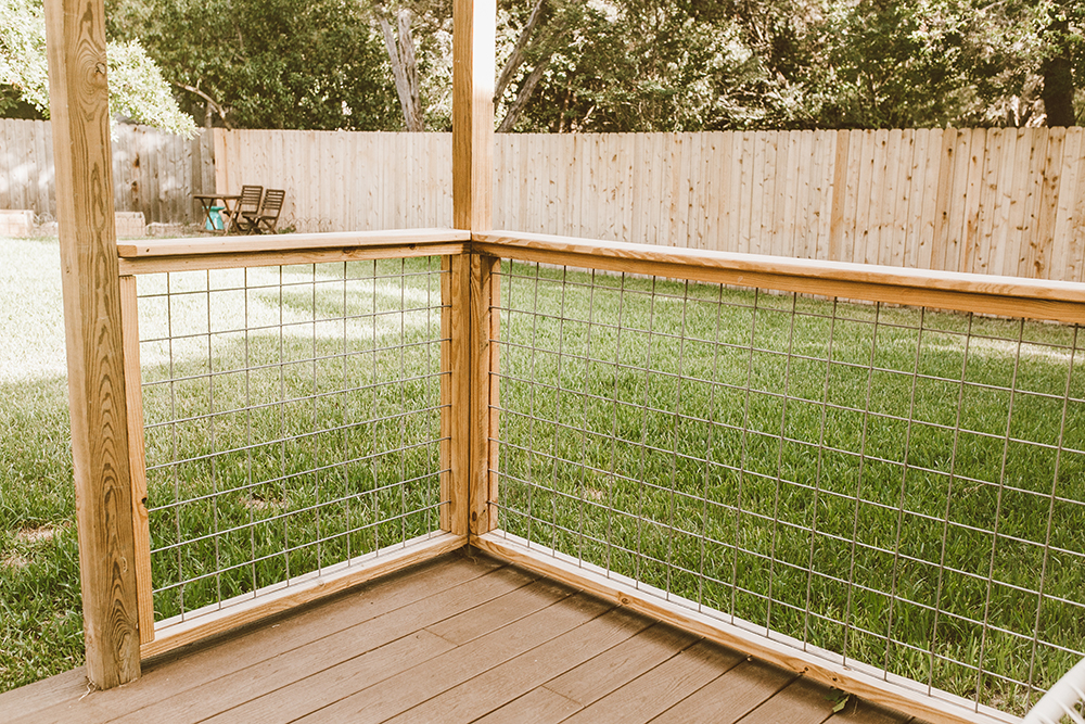 livvyland-blog-olivia-watson-austin-texas-outdoor-patio-renovation-chicken-wire-fence