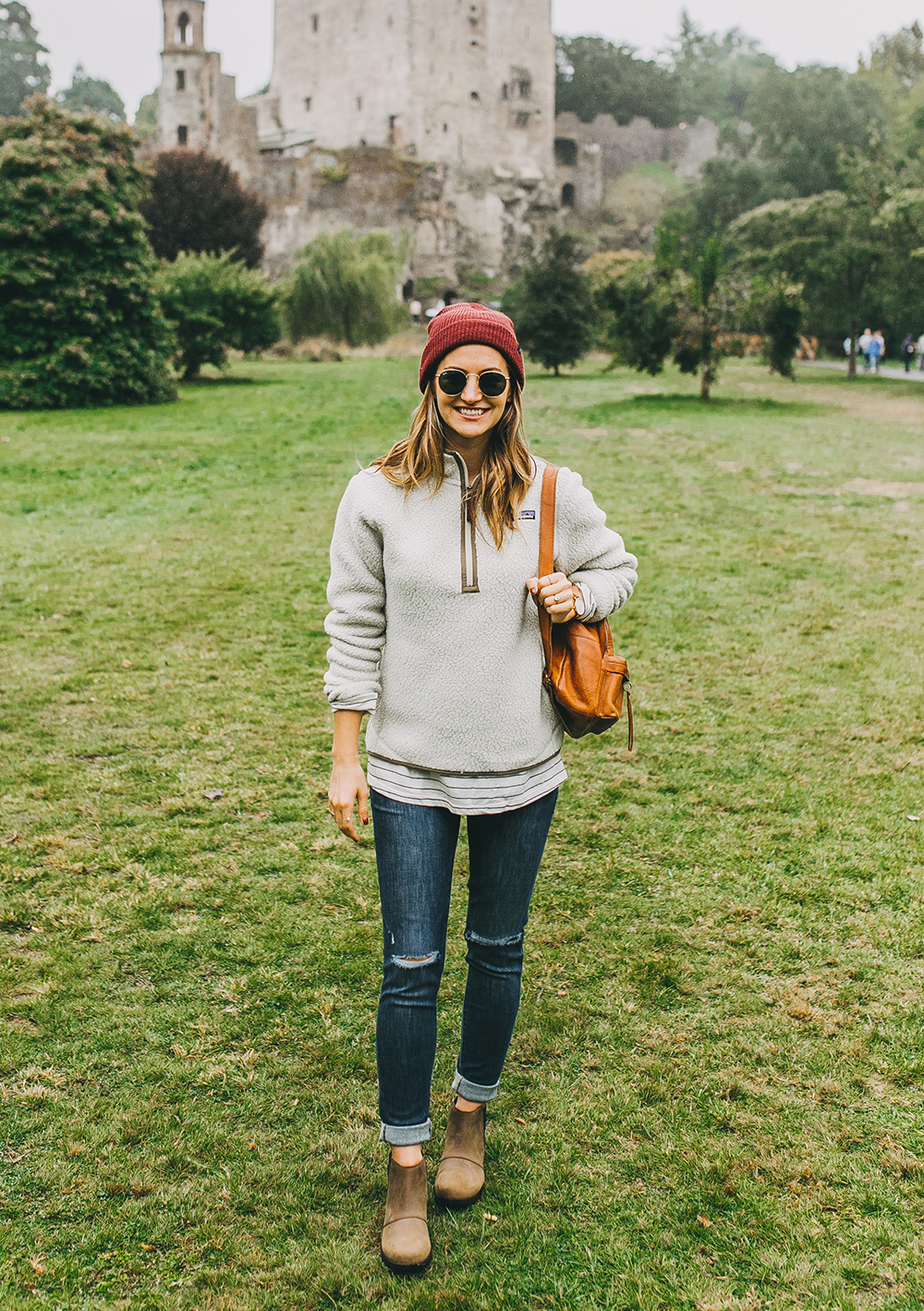 livvyland-blog-olivia-watson-austin-texas-fashion-lifestyle-travel-blogger-patagonia-retro-pile-fleece-pullover-backcountry-outfit-blarney-castle-cork-ireland-7