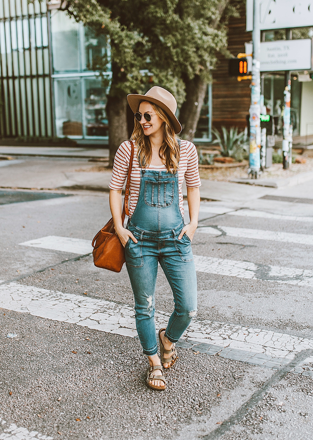 Cute & Affordable Maternity Denim - LivvyLand