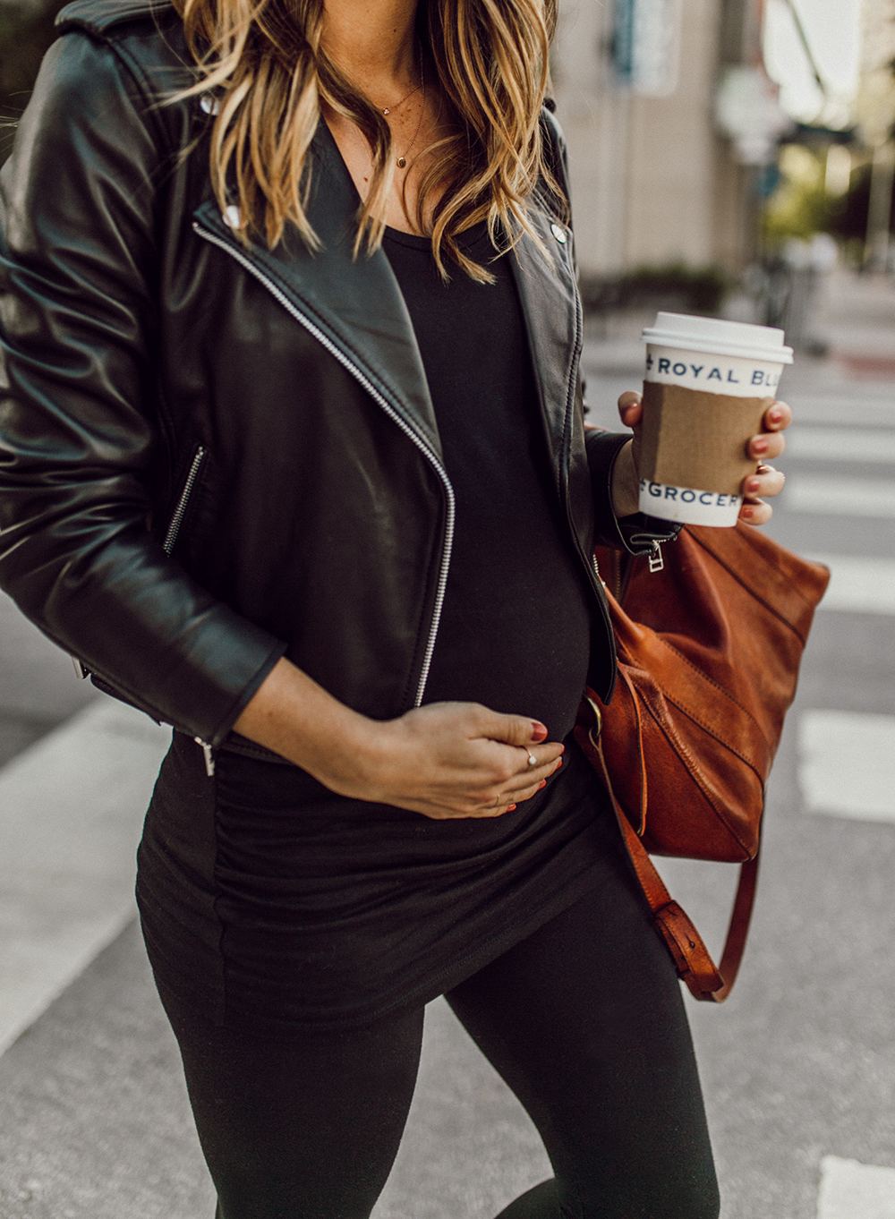 livvyland-blog-olivia-watson-austin-texas-fashion-style-blogger-all-black-athliesure-outfit-pregnant-maternity-sezane-ziggy-leather-jacket-2