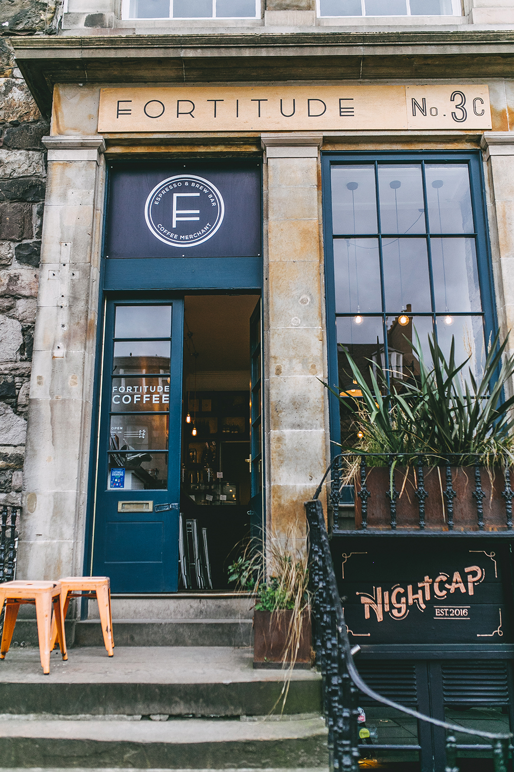 livvyland-blog-olivia-watson-things-to-do-edinburgh-scotland-day-trip-fortitude-coffee-shop-3