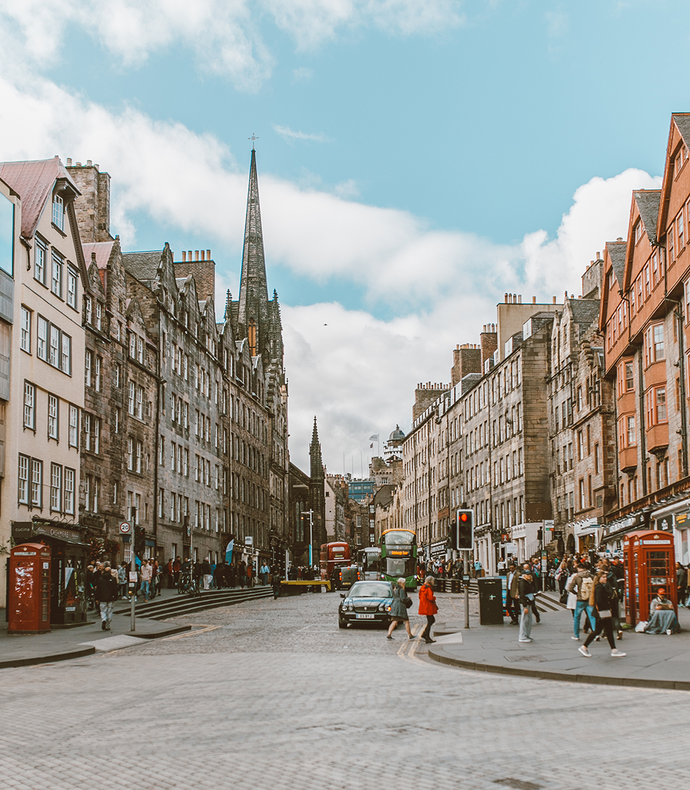 livvyland-blog-olivia-watson-things-to-do-edinburgh-scotland-day-trip-royal-mile-3