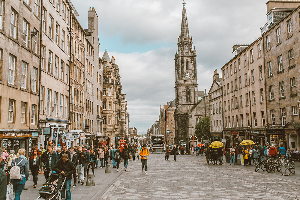 livvyland-blog-olivia-watson-things-to-do-edinburgh-scotland-day-trip-royal-mile-7