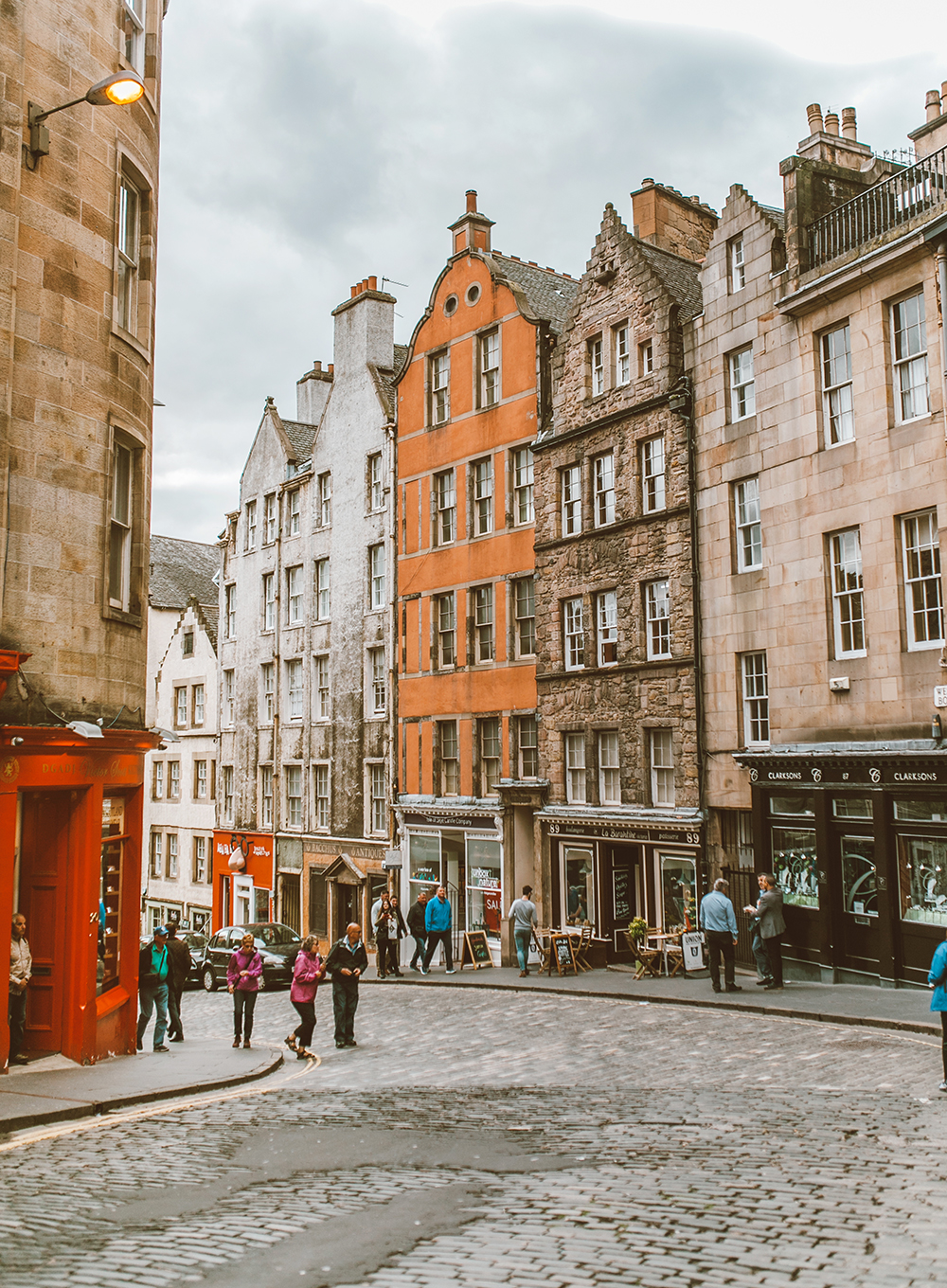 livvyland-blog-olivia-watson-things-to-do-edinburgh-scotland-day-trip-victorias-street-2