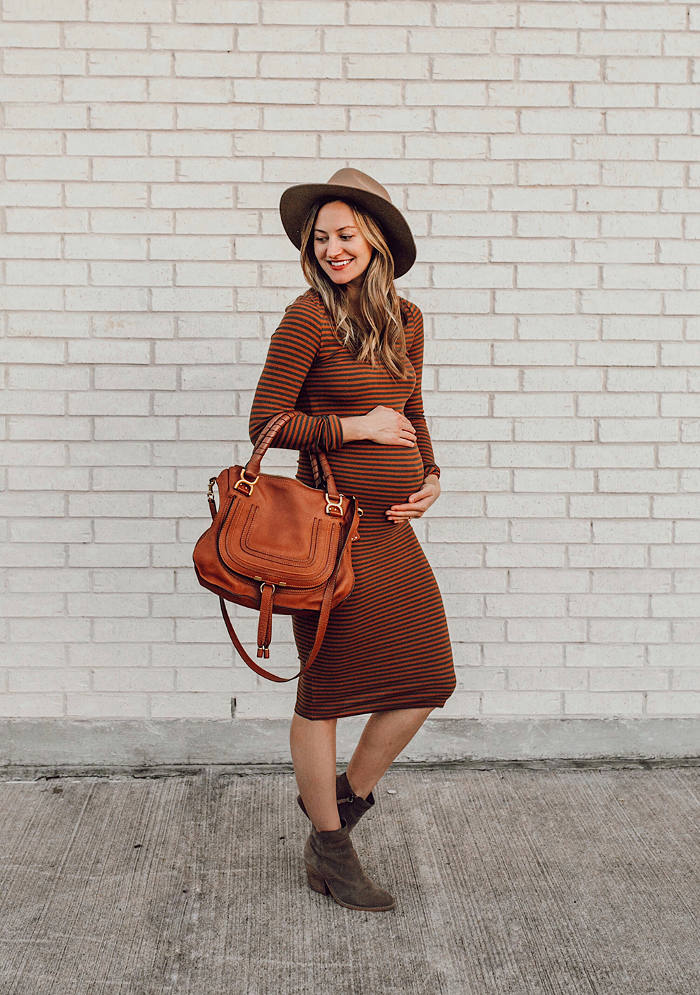 Holiday Maternity Style Livvyland Austin Fashion And Style Blogger