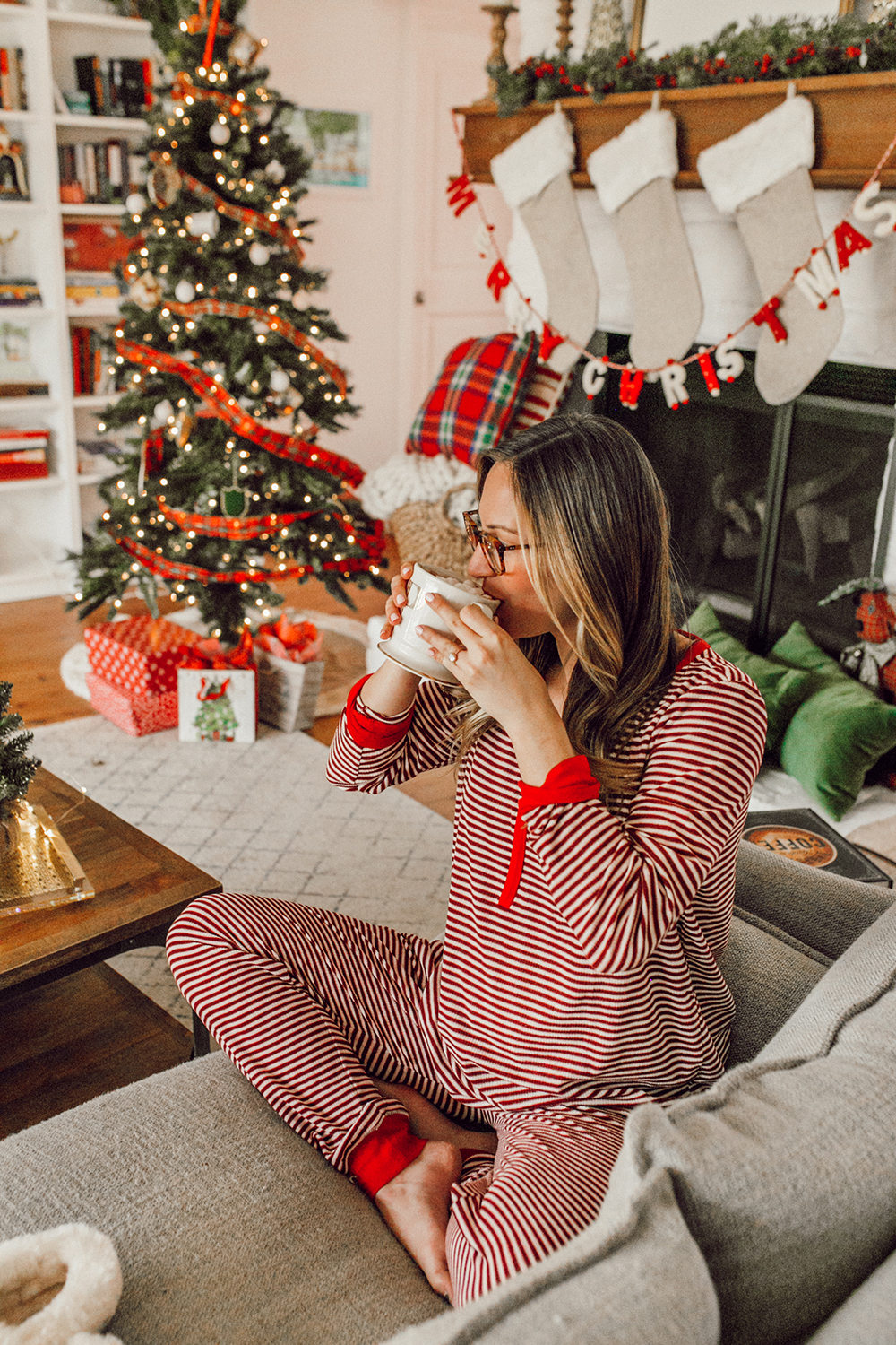 livvyland-blog-olivia-watson-austin-texas-fashion-lifestyle-blogger-maternity-christmas-holiday-striped-pajamas-jockey-7