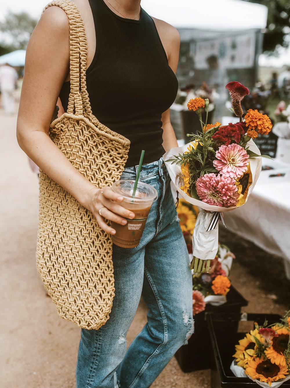 livvyland-blog-olivia-watson-austin-texas-fashion-lifestyle-blogger-farmers-market-free-people-tank-razorback-tank-top-high-rise-slim-straight-leg-pant-arizona-birkenstock-outfit-8