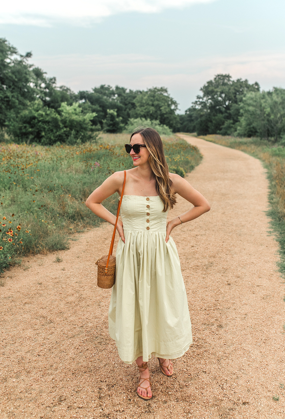 livvyland-blog-olivia-watson-austin-texas-style-blogger-trunk-club-free-people-lilah-pleated-midi-tube-dress-limeade-2