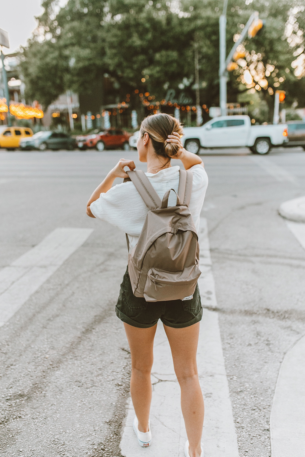 beige backpack outfit