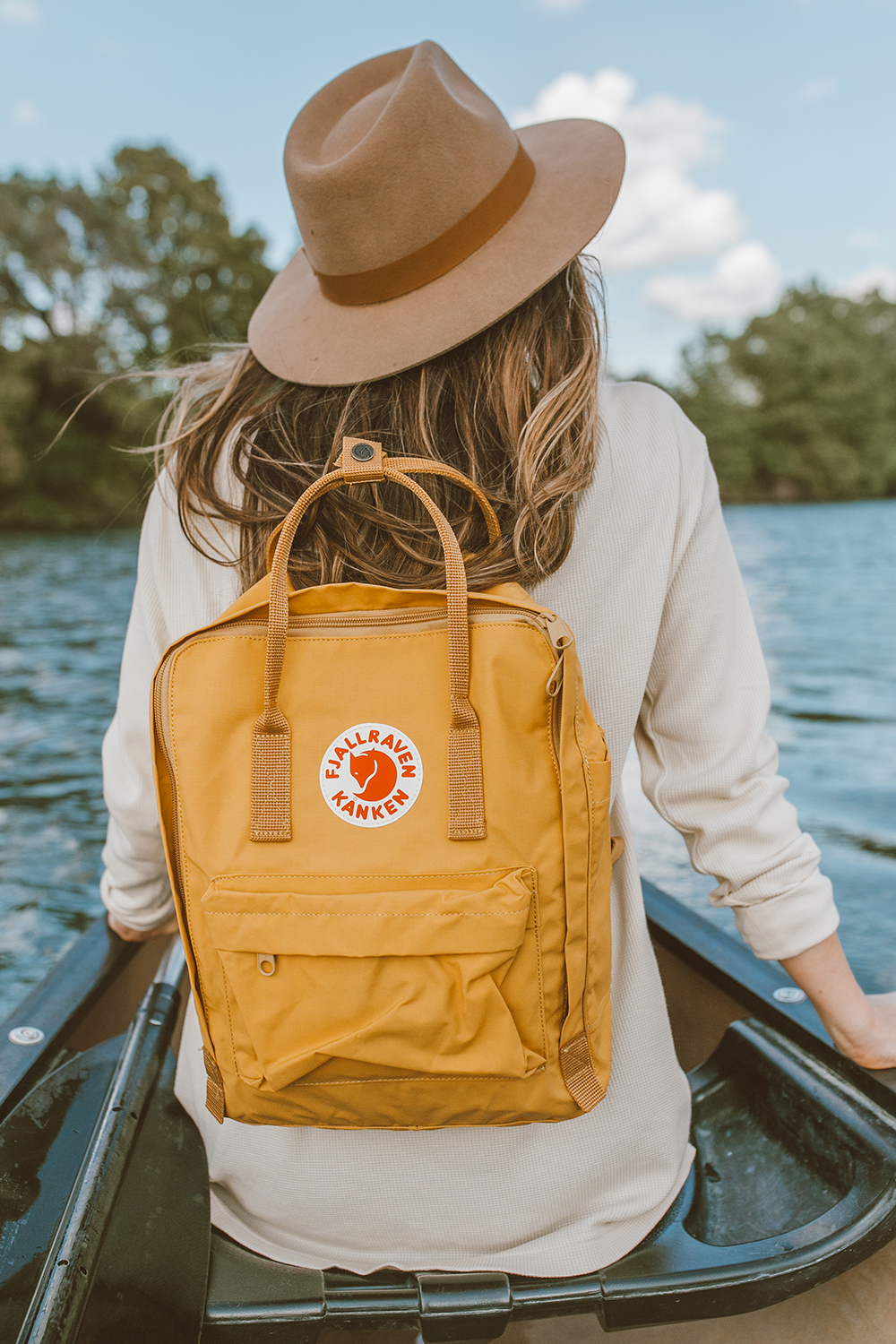 livvyland-blog-olivia-watson-canoe-lady-bird-lake-austin-texas-lifestyle-fashion-blogger-backcountry-fjallraven-kanen-ochre-mustard-yellow-backpack