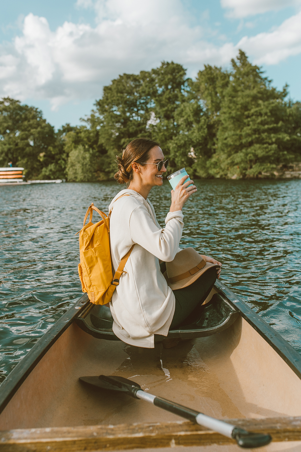 livvyland-blog-olivia-watson-canoe-lady-bird-lake-austin-texas-lifestyle-fashion-blogger-backcountry-patagonia-tunic-yeti-rambler-1