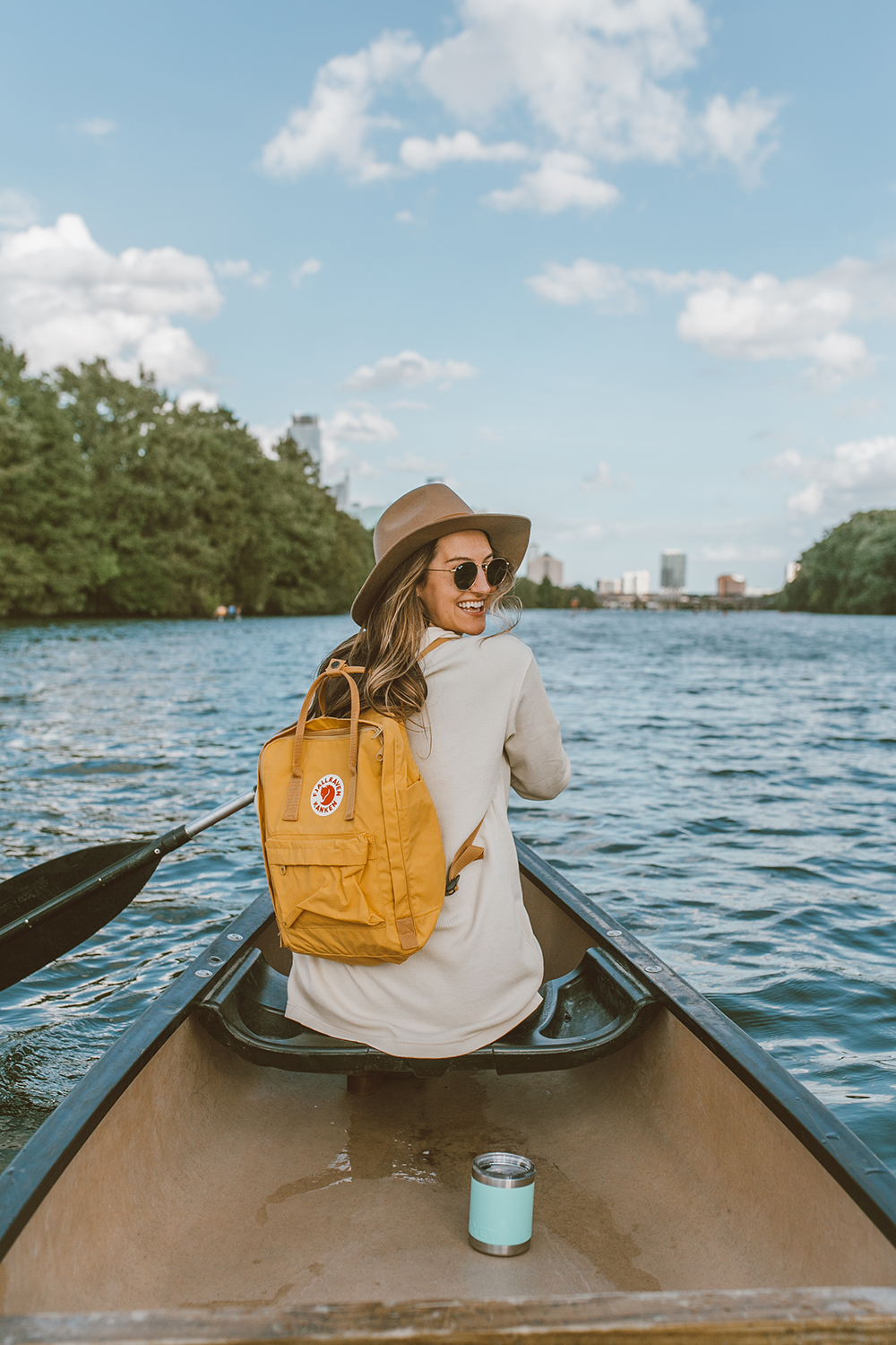 livvyland-blog-olivia-watson-canoe-lady-bird-lake-austin-texas-lifestyle-fashion-blogger-backcountry-patagonia-tunic-yeti-rambler-2