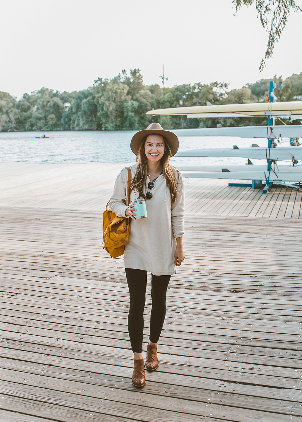 livvyland-blog-olivia-watson-canoe-lady-bird-lake-austin-texas-lifestyle-fashion-blogger-backcountry-patagonia-waffle-hooded-knit-tunic-3